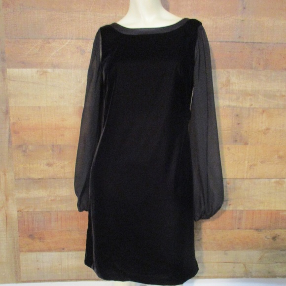 White House Black Market Dresses & Skirts - White House Black market Black Velvet Dress 0